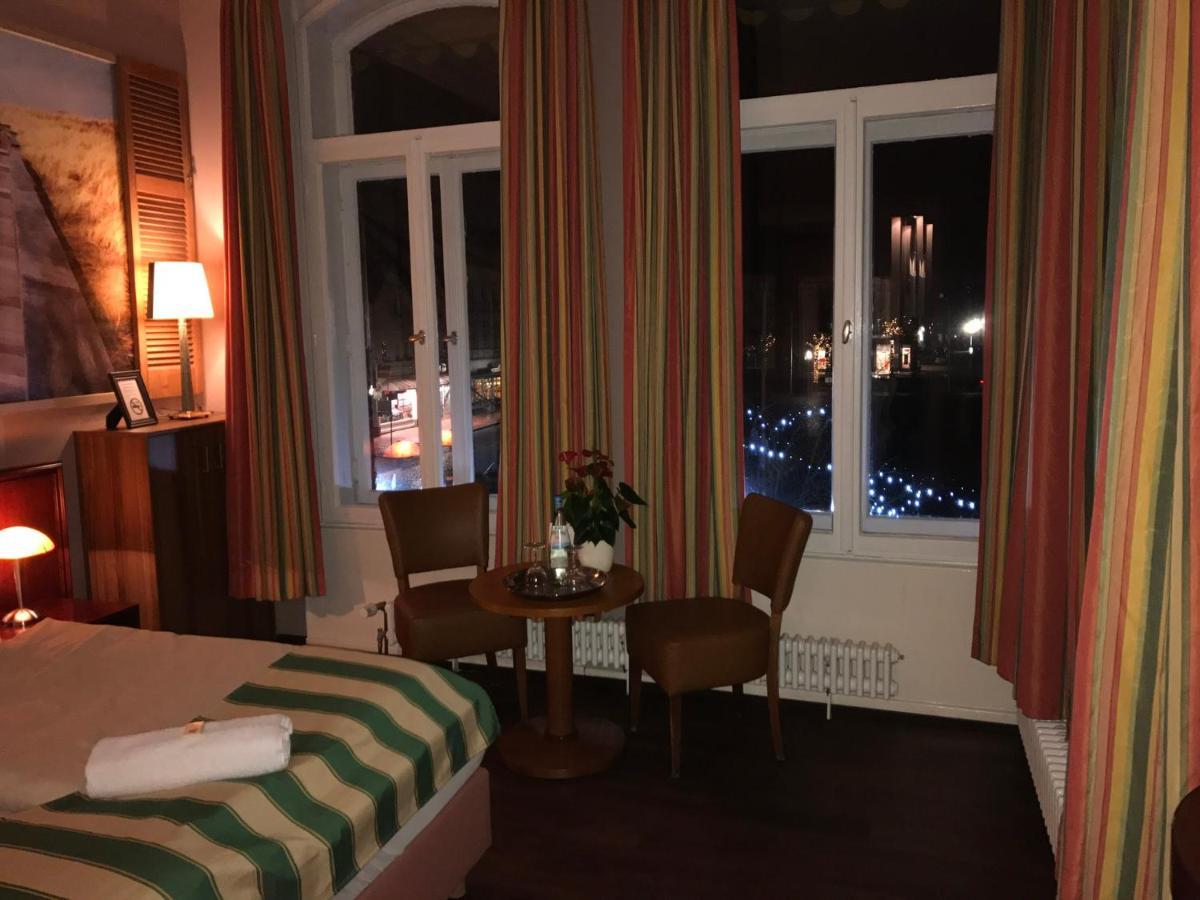 Stilbruch Glückstadt Bagian luar foto